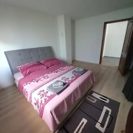 Deni Tuzla