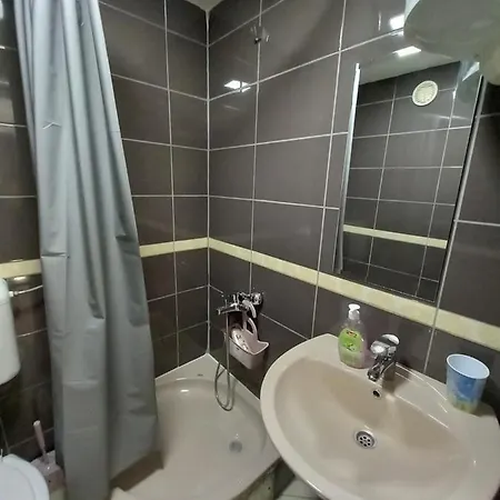 Deni Apartment